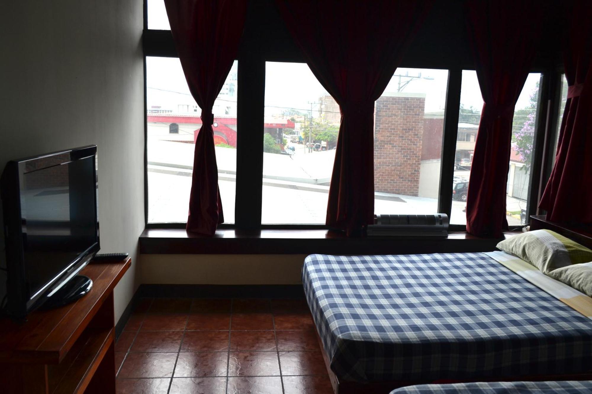 Hotel Columbus 산호세 객실 사진